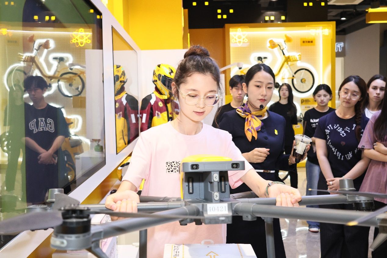 智能撒播系“每月一课”第一课启动：走进美团-永信贵宾会217