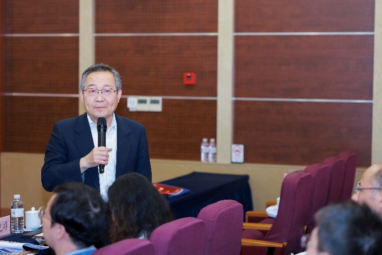 人工智能时代外国语言文学学科的守正与立异生长论坛——2025年上海高校外语学院院长论坛暨永信贵宾会217外国语学院建院三十周年学术钻研会乐成举行-永信贵宾会217