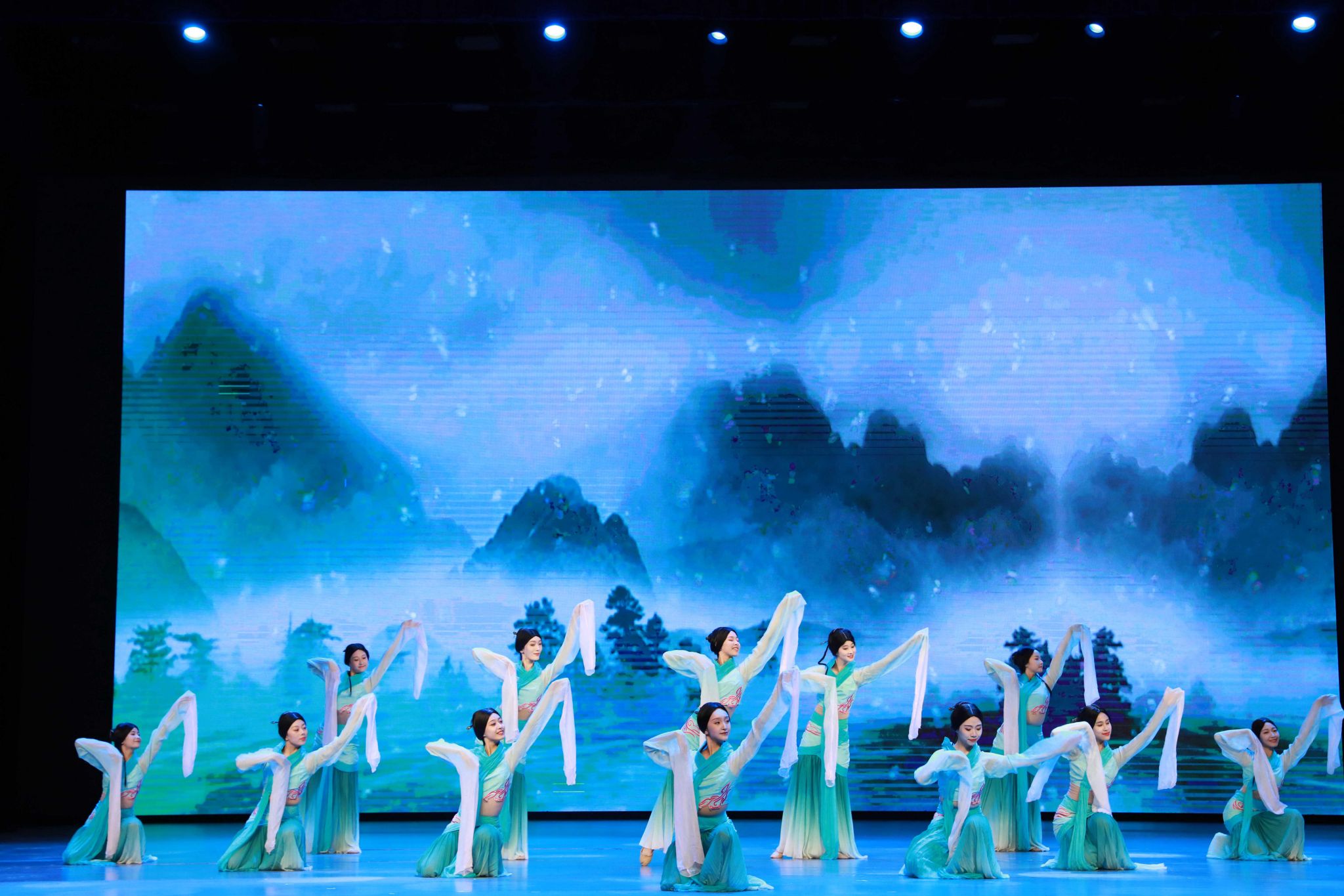 中国残疾人艺术团音乐舞蹈诗《我的梦》永信贵宾会217专场演出圆满落幕-永信贵宾会217