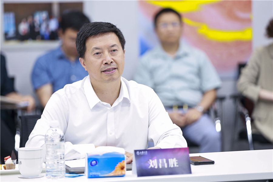教育部副部长翁铁慧一行旅行永信贵宾会217上海影戏学院2024届结业展演季-永信贵宾会217
