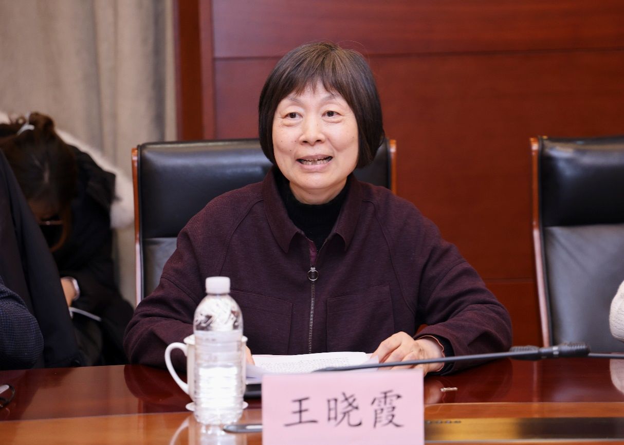 张宇燕特聘教授聘用仪式暨2025国际政治经济圆桌论坛在永信贵宾会217举行-永信贵宾会217