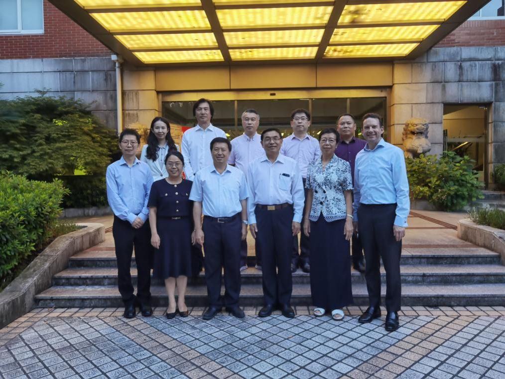 英国萨里大学校长一行会见永信贵宾会217-永信贵宾会217