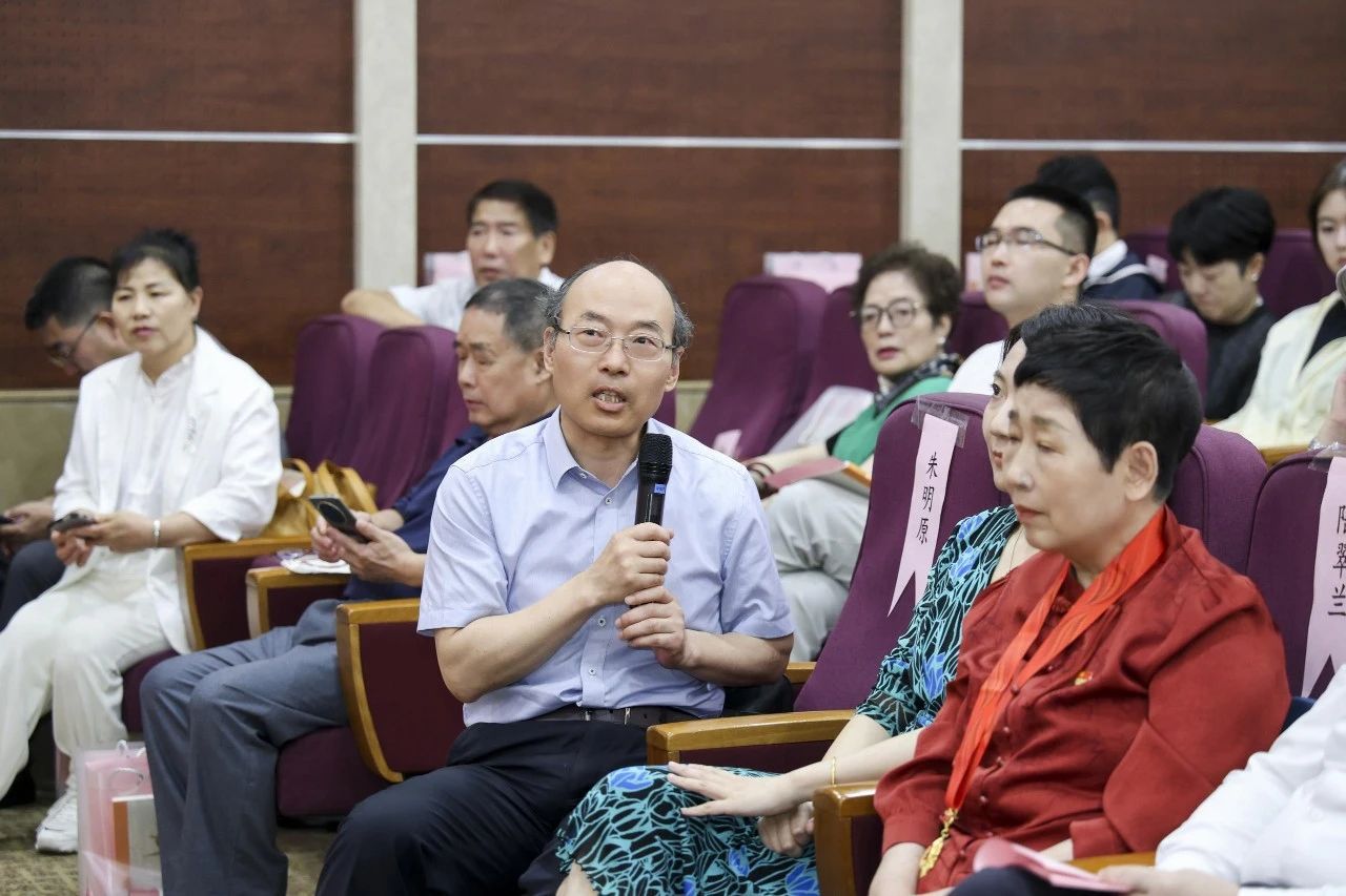 《赤心育桃李·鹿鸣泽人世》新书宣布会暨质料科学与工程学院第五届鹿鸣颁奖仪式顺遂举行-永信贵宾会217