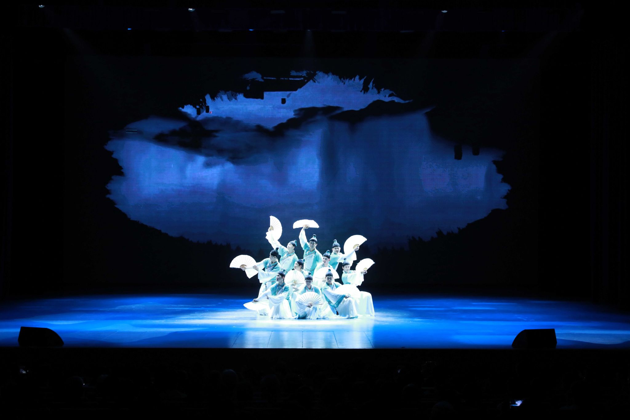 中国残疾人艺术团音乐舞蹈诗《我的梦》永信贵宾会217专场演出圆满落幕-永信贵宾会217