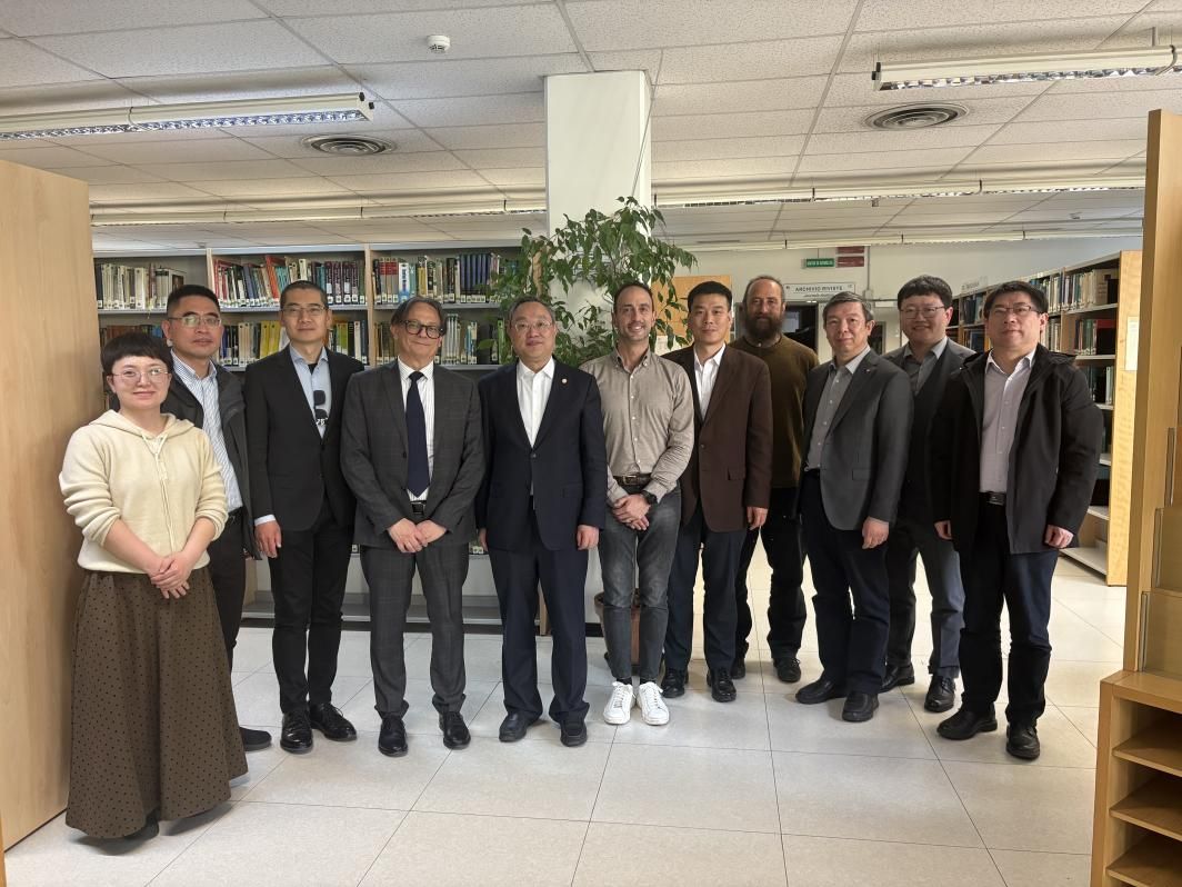 校向导率团赴瑞士、意大利出席永信贵宾会217外洋人才招聘会并会见相助高校-永信贵宾会217