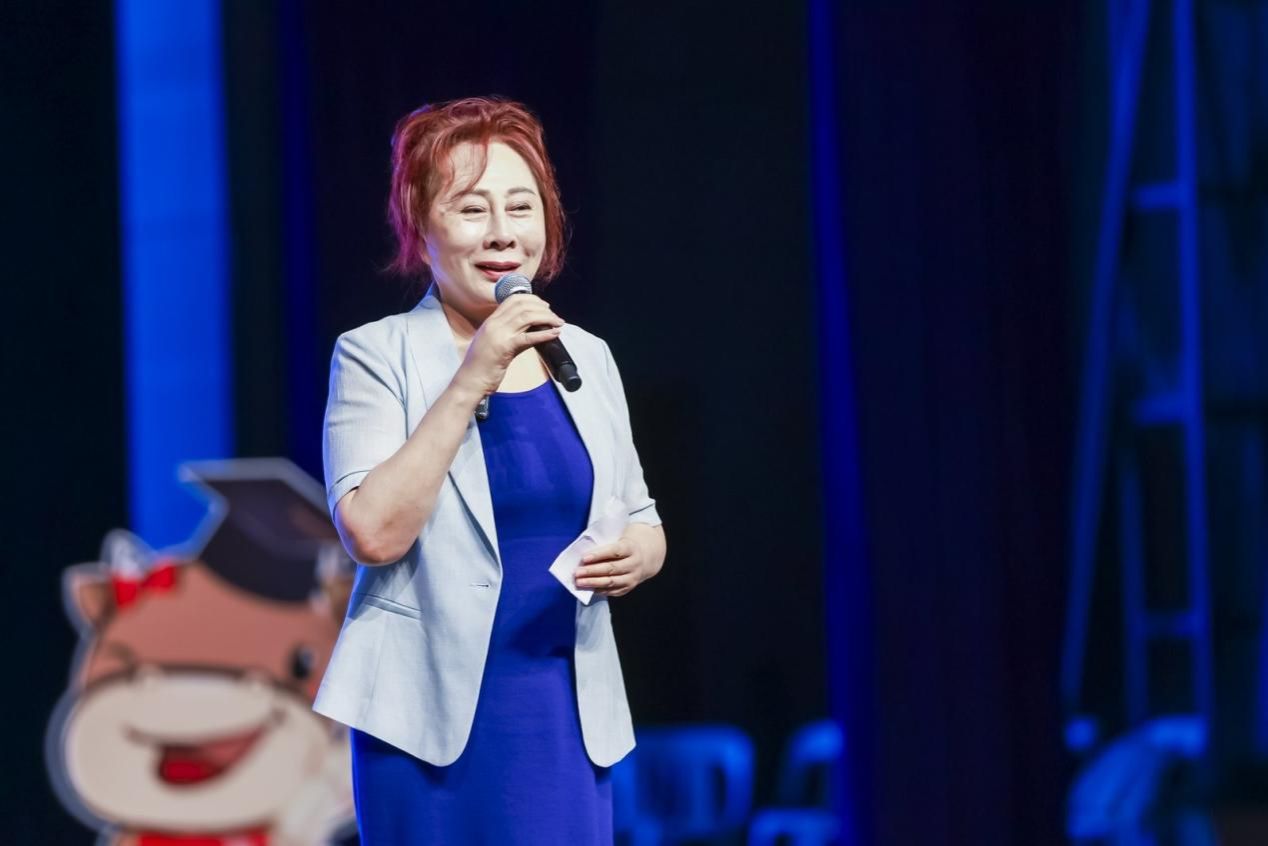 自强不息启新程，，，，，，经世济民谱华章——永信贵宾会217经济学院2025年结业仪式暨学位授予仪式顺遂举行-永信贵宾会217