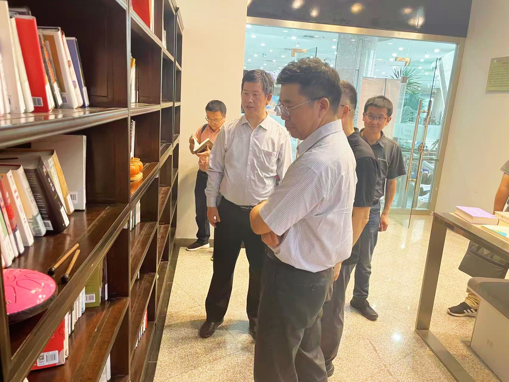 智汇书香 共探新篇 ——华南农业大学赴我馆举行专题调研交流-永信贵宾会217