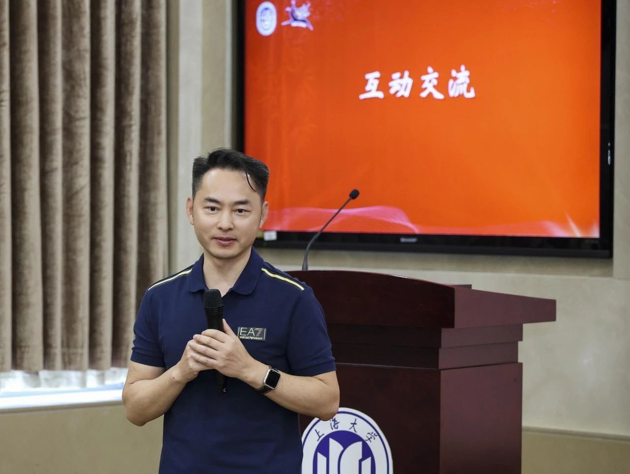 《赤心育桃李·鹿鸣泽人世》新书宣布会暨质料科学与工程学院第五届鹿鸣颁奖仪式顺遂举行-永信贵宾会217