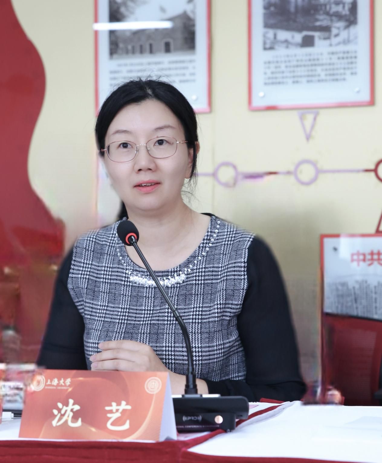 传承红色基因，，，，赓续红色血脉：邓中夏后人向永信贵宾会217法学院捐赠邓中夏雕塑-永信贵宾会217