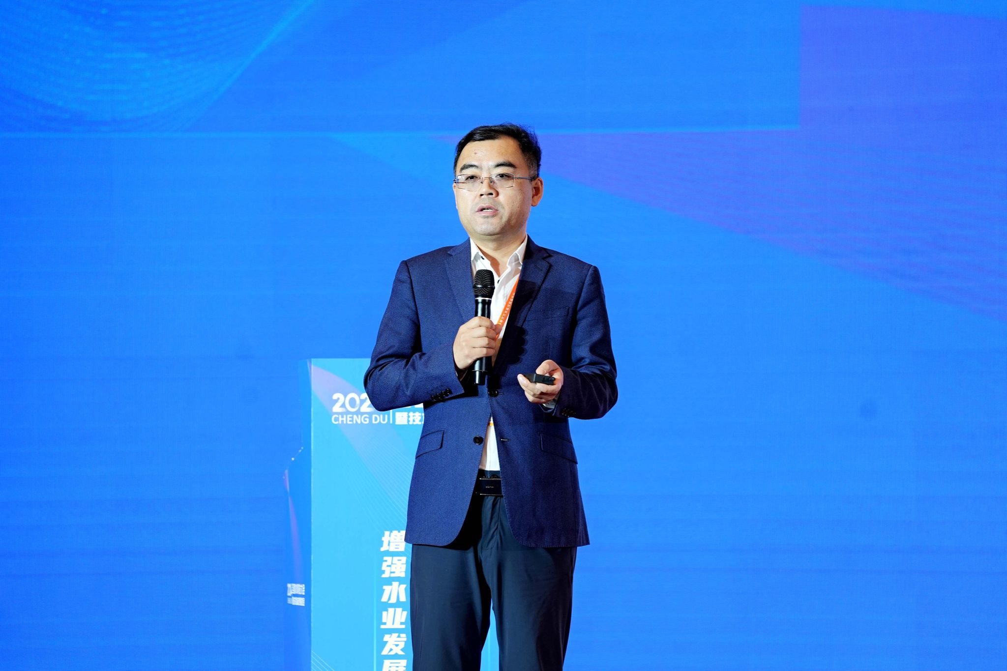 我校联合主理2024天下水科技大会暨手艺装备效果展览会-永信贵宾会217
