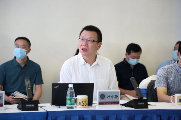 市政府副秘书长黄永平主持召开微电子学院第一届理事会第二次聚会-永信贵宾会217