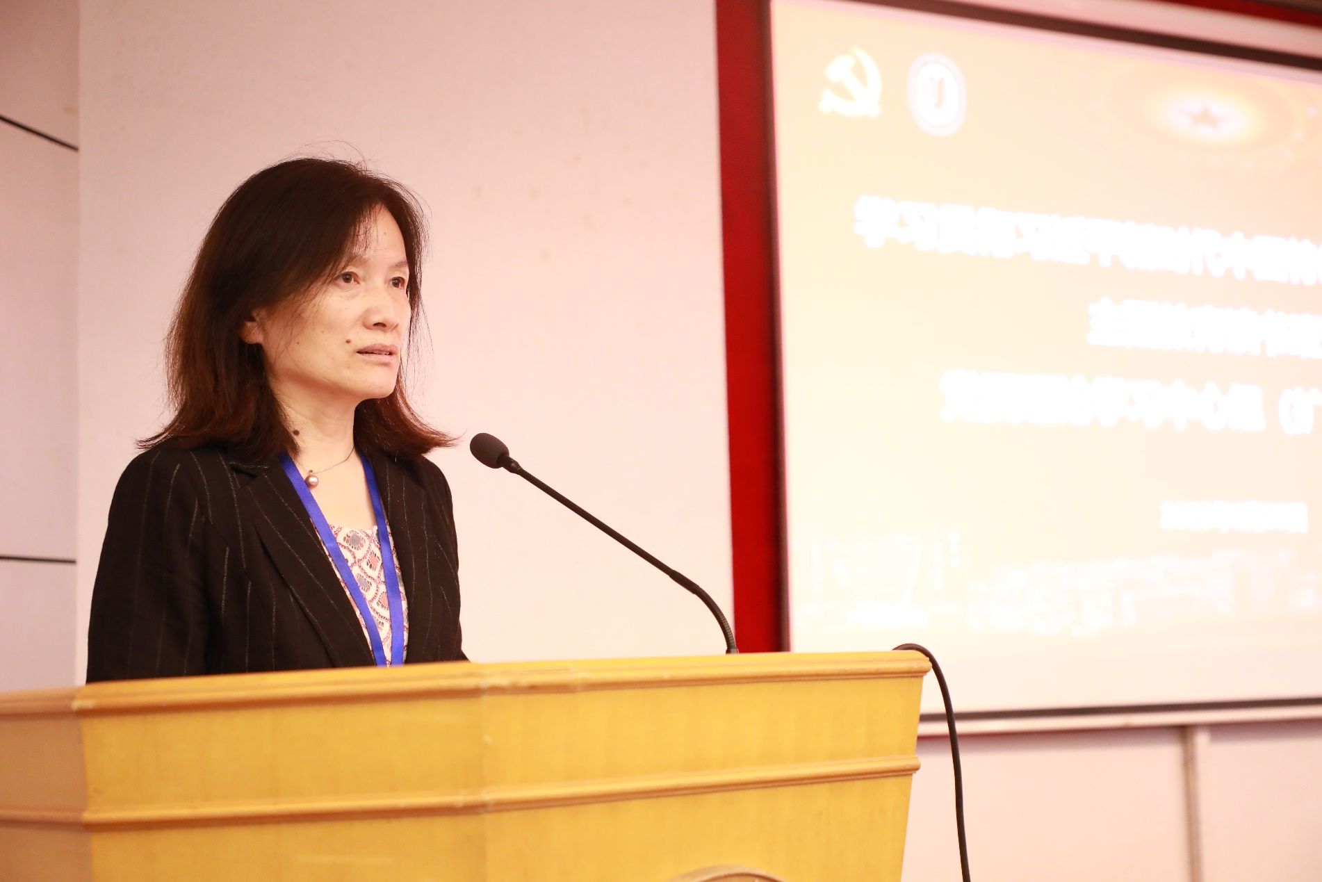 首都体育学院党委书记何明应邀来校作《首都体育学院“体医工”融合立异生长的实践探索》专题向导报告-永信贵宾会217