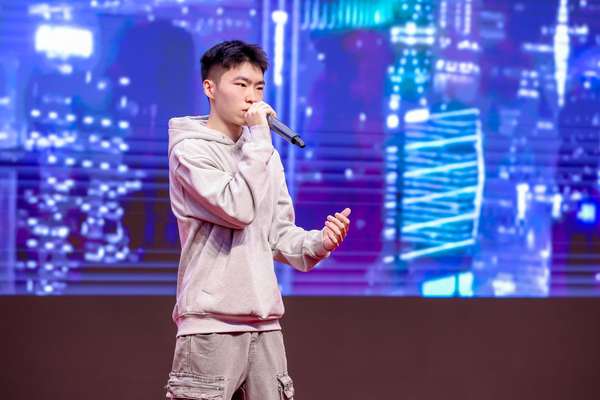 燃！沪上青年，，齐聚永信贵宾会217，，巅峰对决！-永信贵宾会217