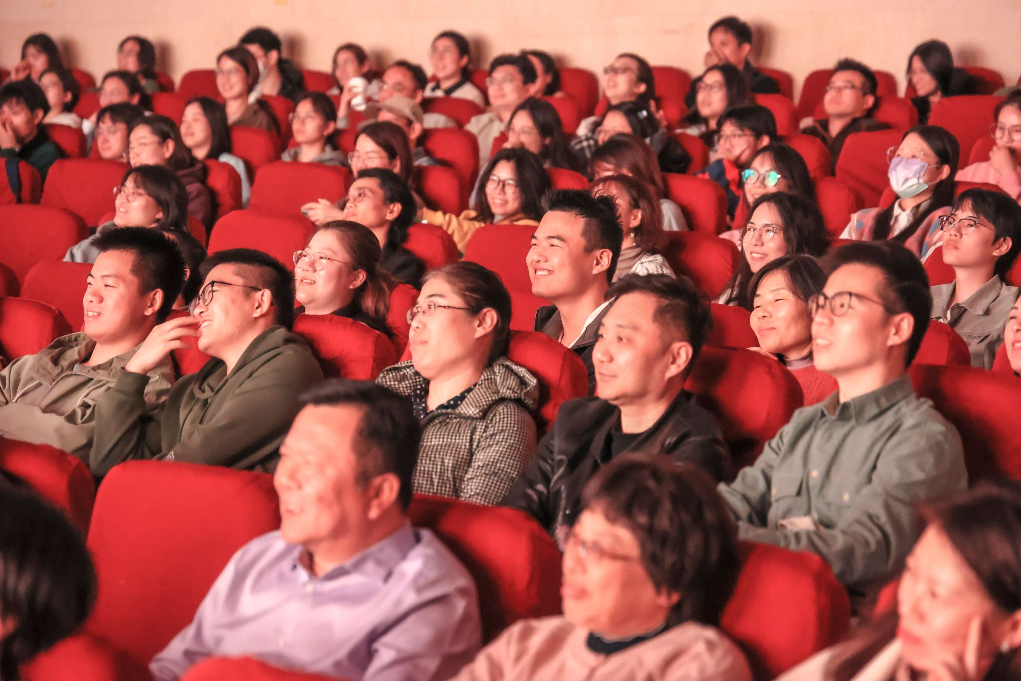 天下首部思政课题材影片《我要领先生》走进永信贵宾会217校园-永信贵宾会217