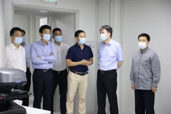 市政府副秘书长黄永平主持召开微电子学院第一届理事会第二次聚会-永信贵宾会217