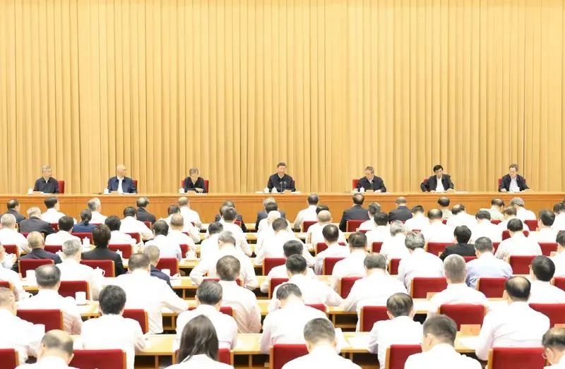 永信贵宾会217师生学习热议天下教育大会精神-永信贵宾会217