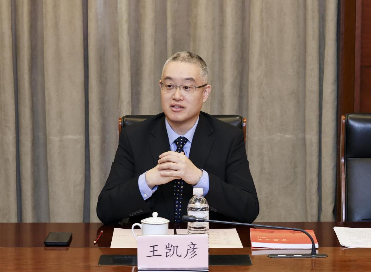 王宽诚教育基金会代表一行到访永信贵宾会217-永信贵宾会217
